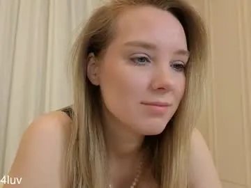 Freechat l1n4luv on Chaturbate