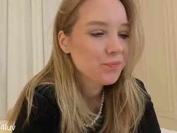 Freechat l1n4luv on Chaturbate