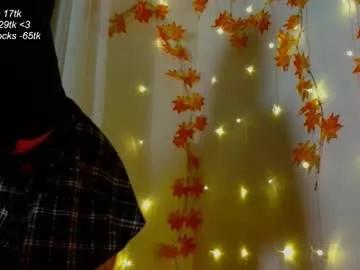 leia_bell — stockings  #shy #skinny #tease #cute #german [0 tokens remaining]