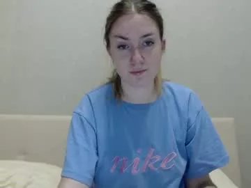 Freechat lily_love_x on Chaturbate