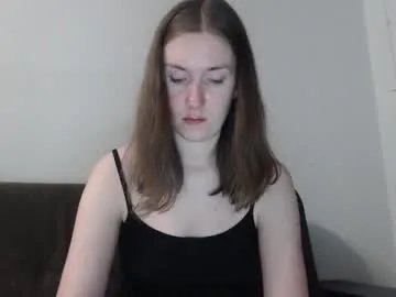 Freechat lily_love_x on Chaturbate