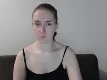 Freechat lily_love_x on Chaturbate