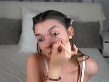 Freechat linettedennett on Chaturbate