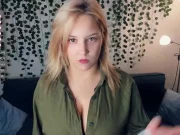 Freechat little__caprice on Chaturbate