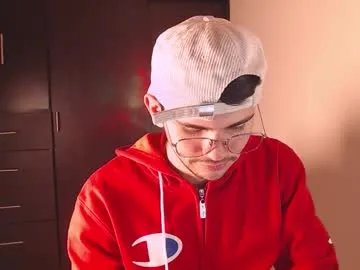 Freechat little_daniell on Chaturbate