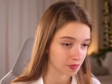 Freechat little_poetry on Chaturbate