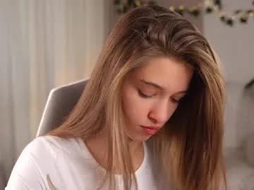 Freechat little_poetry on Chaturbate