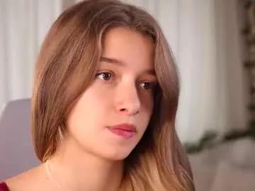 Freechat little_poetry on Chaturbate