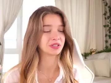 Freechat little_poetry on Chaturbate