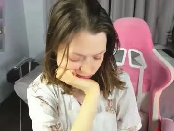 Private lunarlily7 on Chaturbate