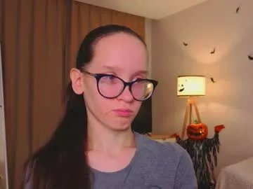 Freechat lynettebails on Chaturbate