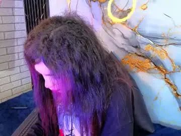 Freechat maevekuro on Chaturbate