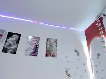 Freechat melody_cute10 on Chaturbate