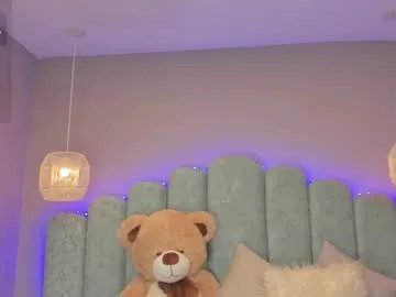 Freechat mia_slutty_ on Chaturbate
