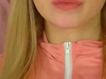 Freechat milanabalmain on Chaturbate