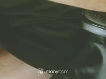 Freechat mini4in on Chaturbate