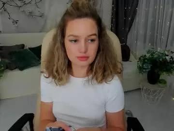 Freechat miraclecurly on Chaturbate