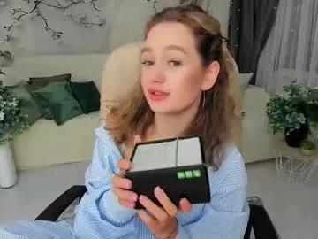 Freechat miraclecurly on Chaturbate