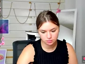 Freechat monika_youu on Chaturbate