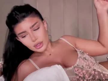 moniqueeass — Happy Sunday! Ready for fuuuun | #squirt | #lovense #lush #domi |