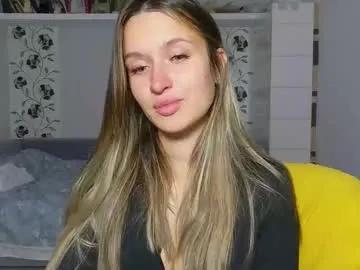 n0names — GOAL: NAKED DANCE [333 tokens remaining] oh yes! hola! que tal? #18 #hairy #bigass #natural #squirt  #18