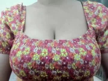 Freechat nicebrown on Chaturbate