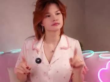 Freechat pebee on Chaturbate