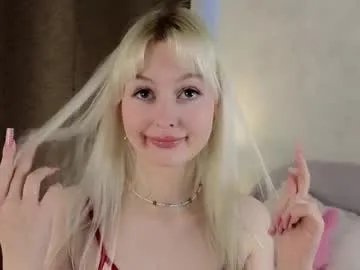 Freechat peek_in_my_window on Chaturbate