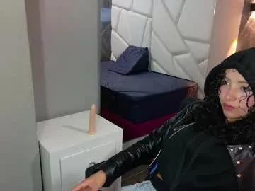 pettymoon — Welcome to my room   #petite #natural #new #18