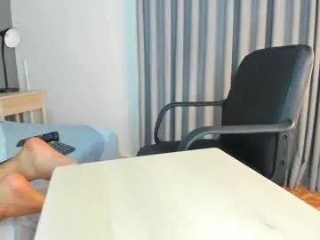 Freechat ririibrunette__ on Chaturbate