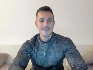 Freechat roberto4ever on Chaturbate