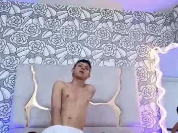 Freechat rooy_tay on Chaturbate
