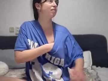 Freechat rosea_champagne on Chaturbate