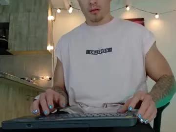 Freechat ryann_blue_ on Chaturbate