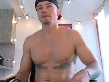 Freechat ryann_blue_ on Chaturbate