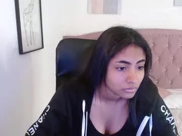 Freechat shaneelle on Chaturbate