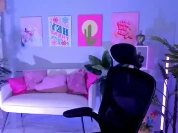 Freechat sharonevansi on Chaturbate