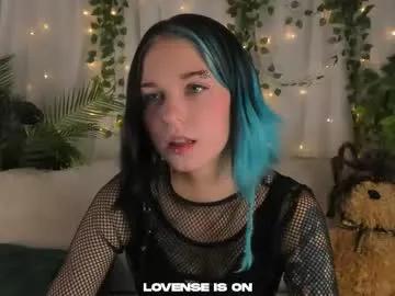 she_well on Chaturbate