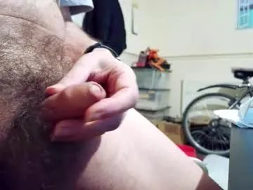 Freechat smallhairyuncut on Chaturbate