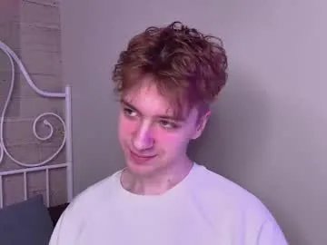 Freechat softcrave on Chaturbate