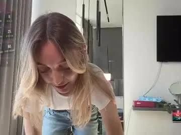 Freechat sophiebelll on Chaturbate