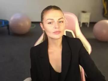 Freechat sweetdesiree_ on Chaturbate