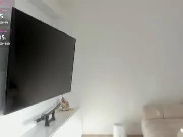 Freechat swt_molly on Chaturbate