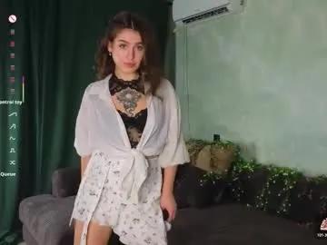 Freechat tinnymollys01 on Chaturbate