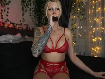 Freechat touch_me_if_you_can on Chaturbate