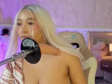 Group whitneybrown_ on Chaturbate