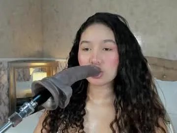 Group whitneybrown_ on Chaturbate