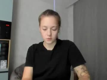 Freechat why_again_me on Chaturbate