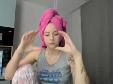 Freechat why_again_me on Chaturbate