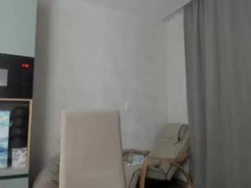 Freechat why_again_me on Chaturbate